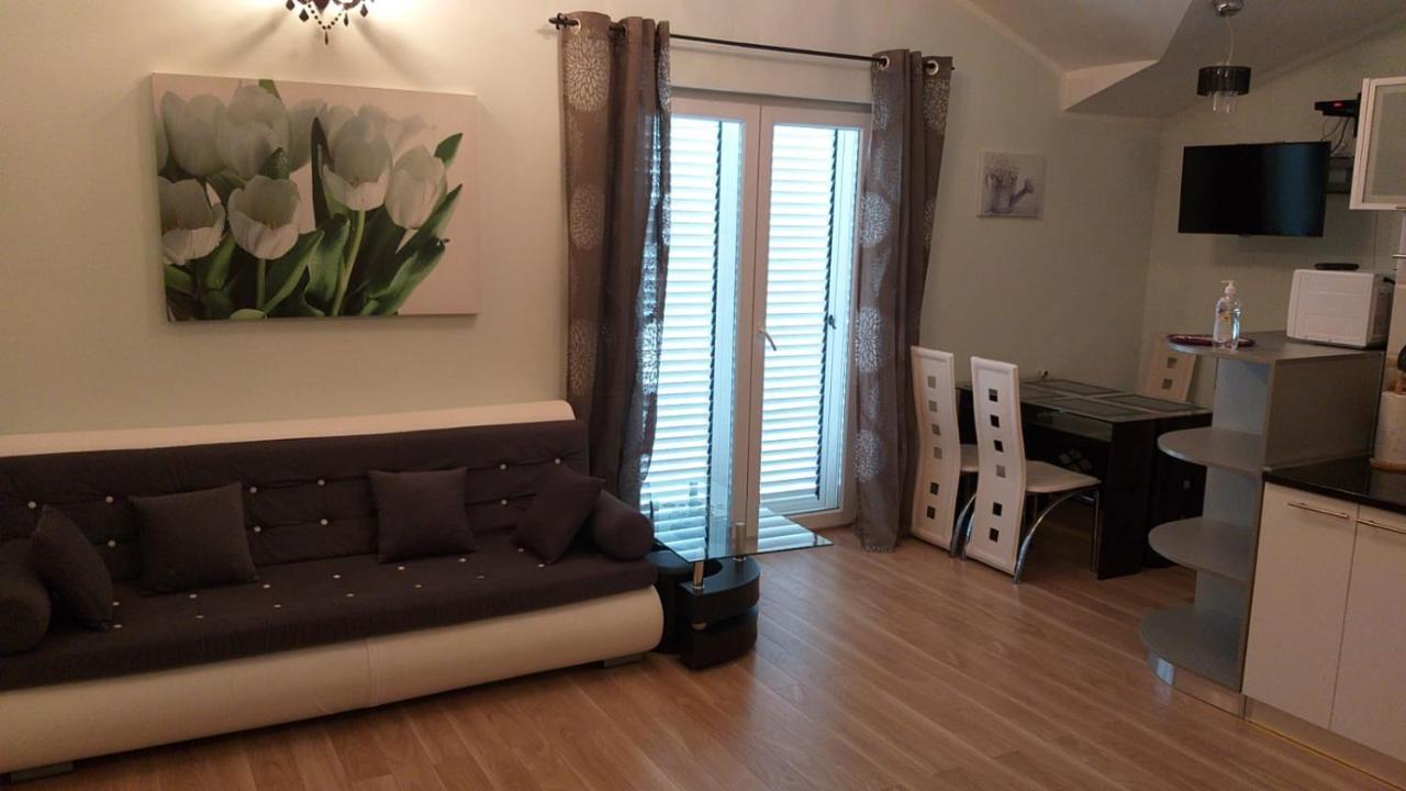 Villa, Pool And Relax For 12 Persons Kuti Ngoại thất bức ảnh